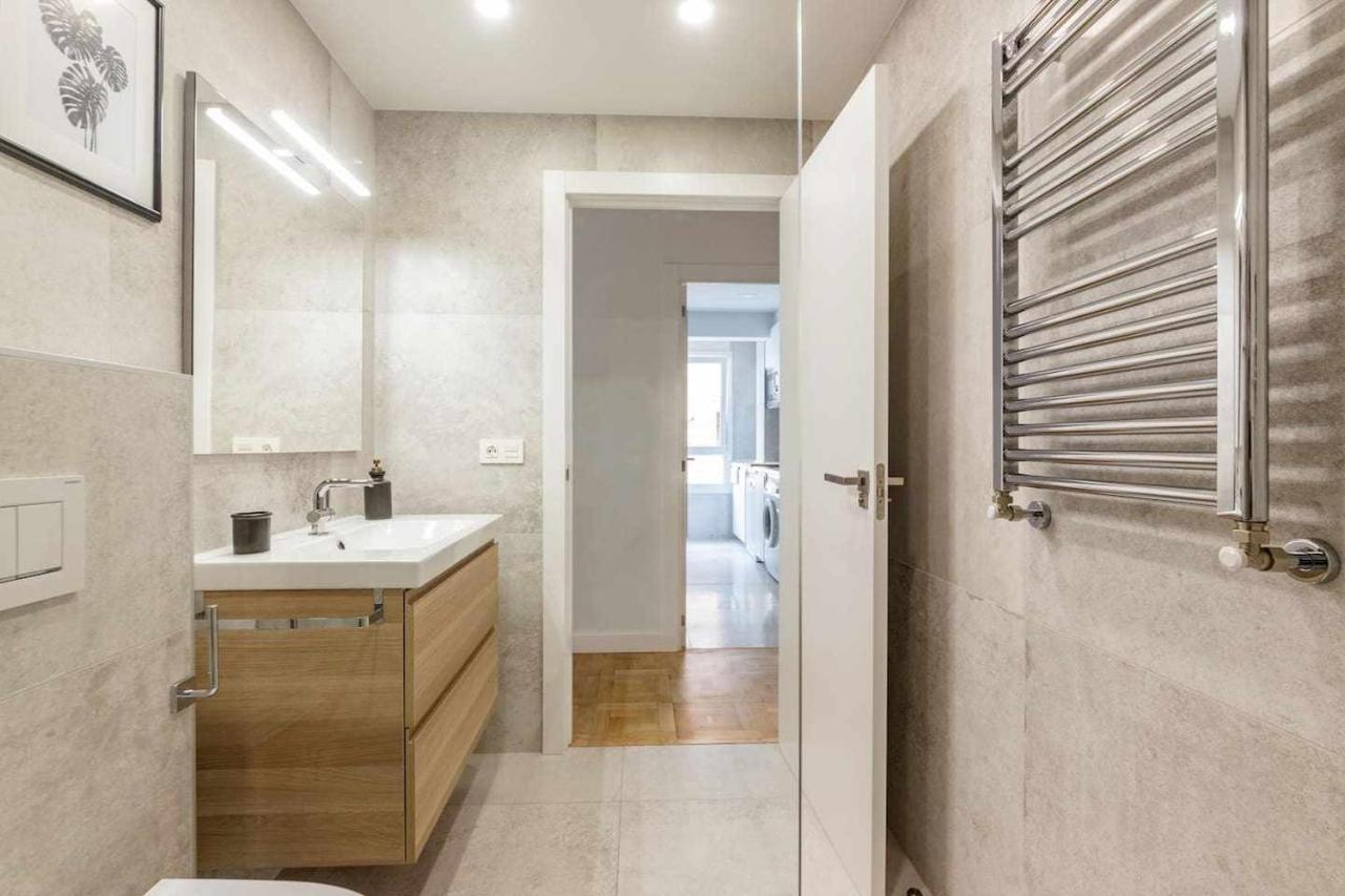 New Amara Suite Friends & Families Parking San Sebastian Ngoại thất bức ảnh